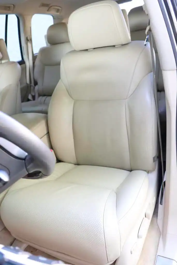 05 USF Lexus LX570 2013 Bottom 3