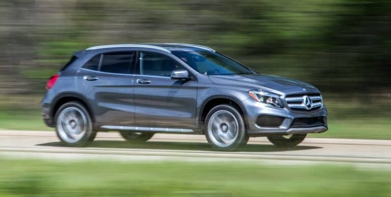 15 USF Mercedes Benz GLA250 2016 Fondo 4